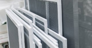 Москитные сетки на пластиковые окна Новотроицк купить по цене от 944 руб.